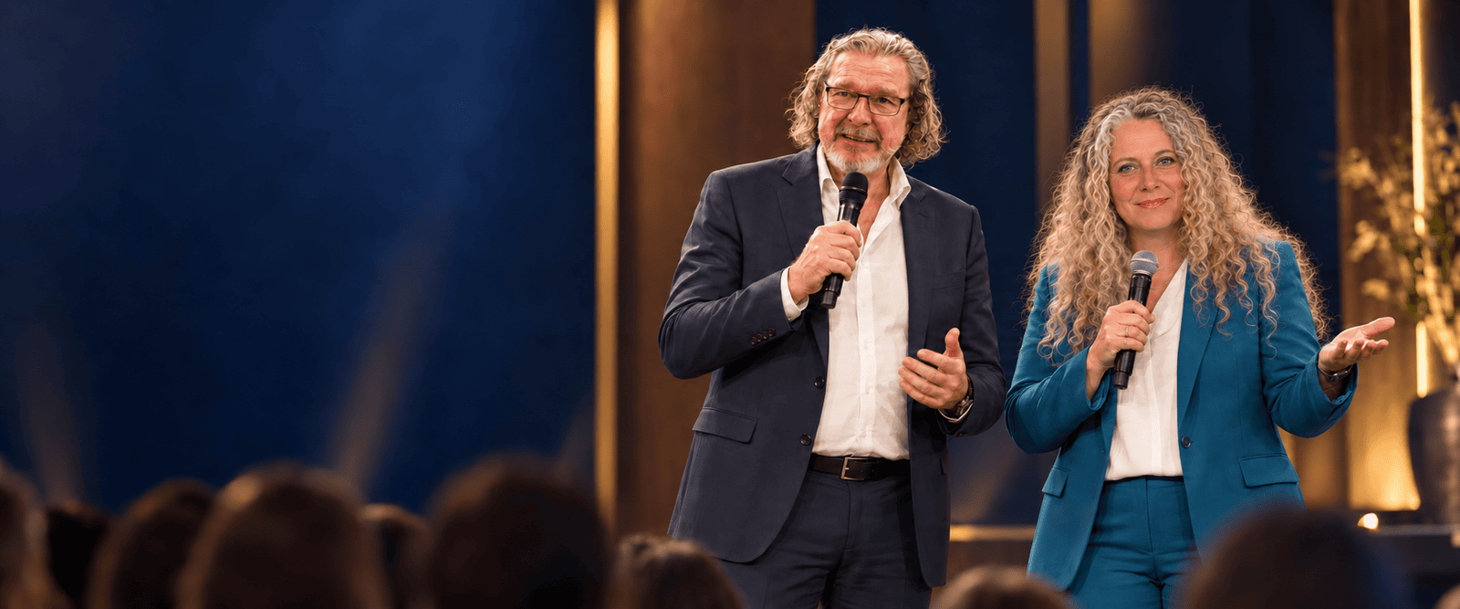 Claudia und Johannes Gorbach gemeinsam als Referenten auf der Bühne
